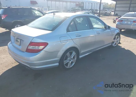 2010 Mercedes-Benz C 300 Luxury/Sport из США, поврежденный, VIN WDDGF5EB0AF442382